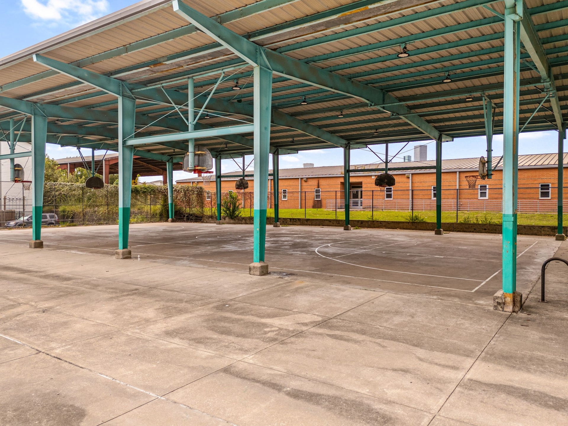 429 Meadow Street, Houston, TX 77020 429 Meadow Street, Houston, TX 77020