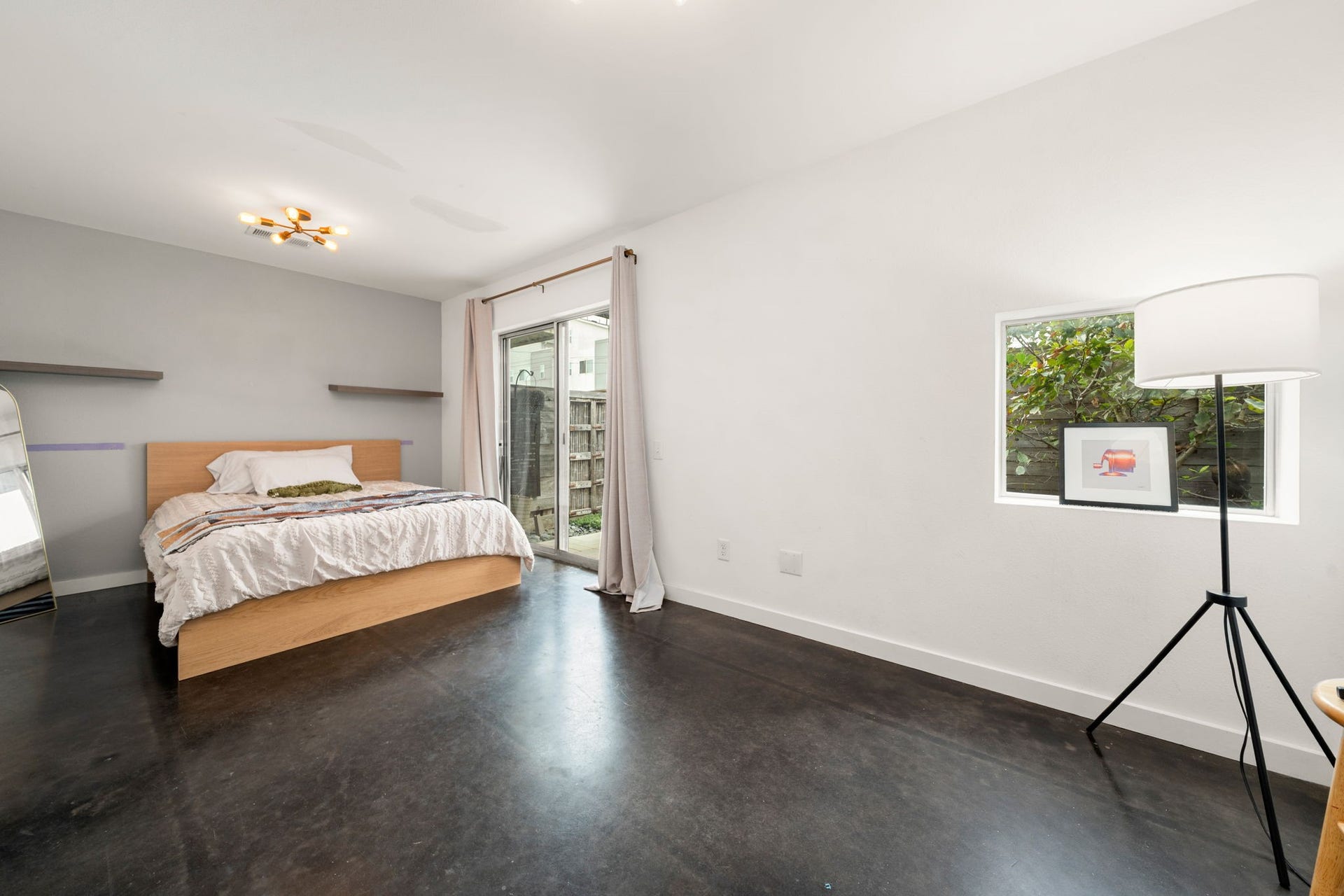 429 Meadow Street, Houston, TX 77020 429 Meadow Street, Houston, TX 77020