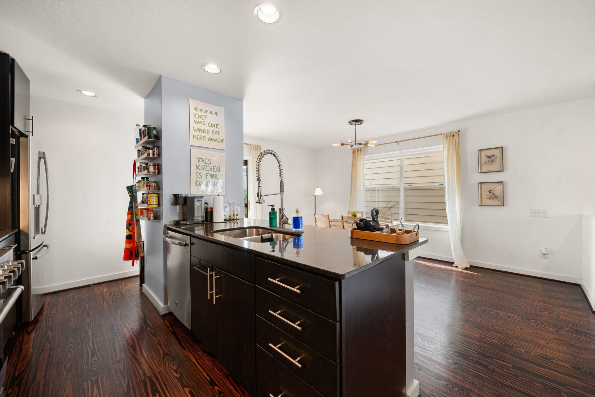 429 Meadow Street, Houston, TX 77020 429 Meadow Street, Houston, TX 77020