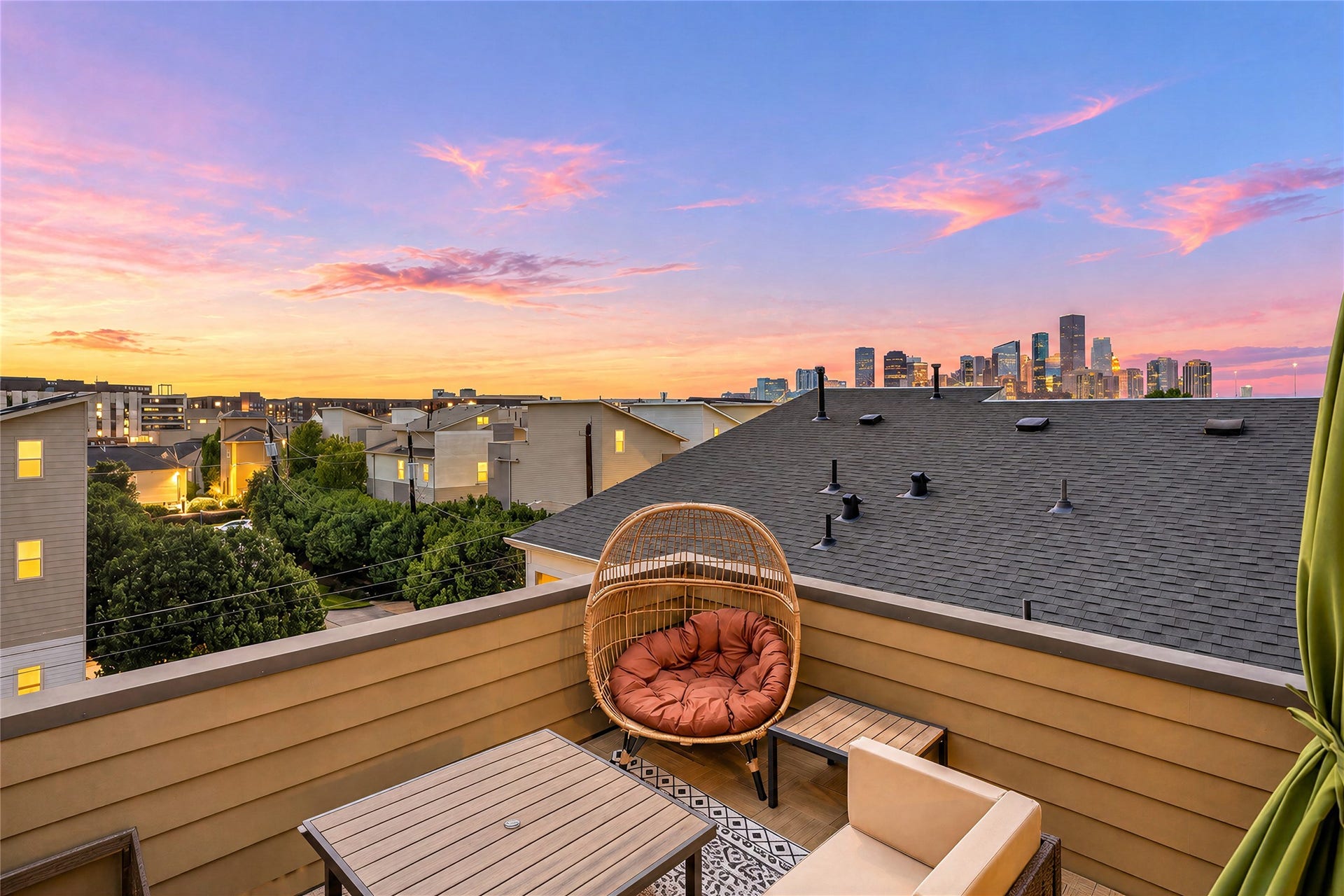 429 Meadow Street, Houston, TX 77020 429 Meadow Street, Houston, TX 77020