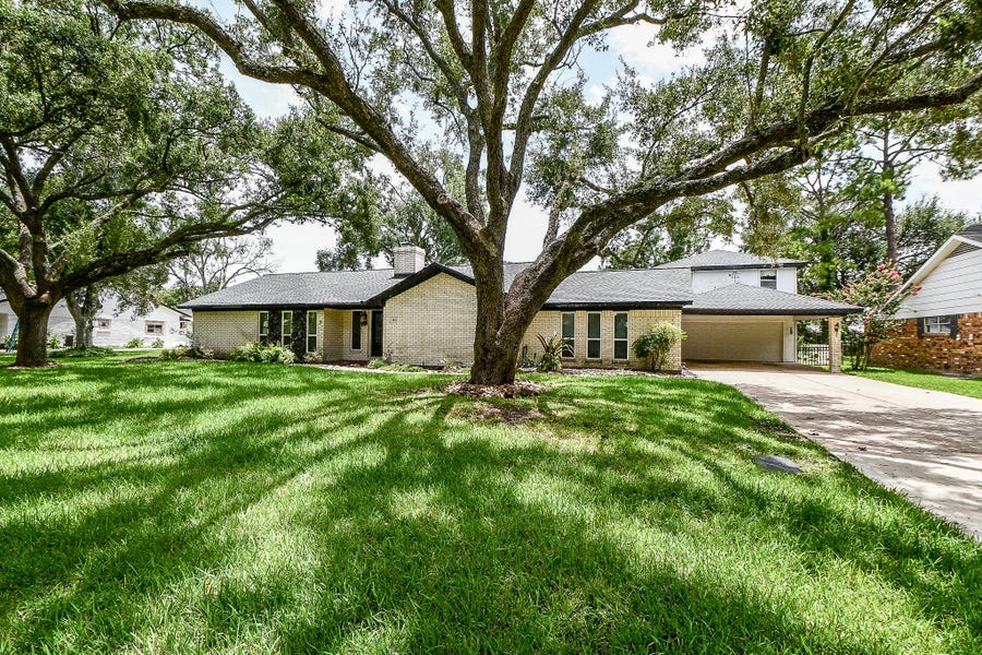 Property photo for 3510 Linwood Street, Pearland, TX