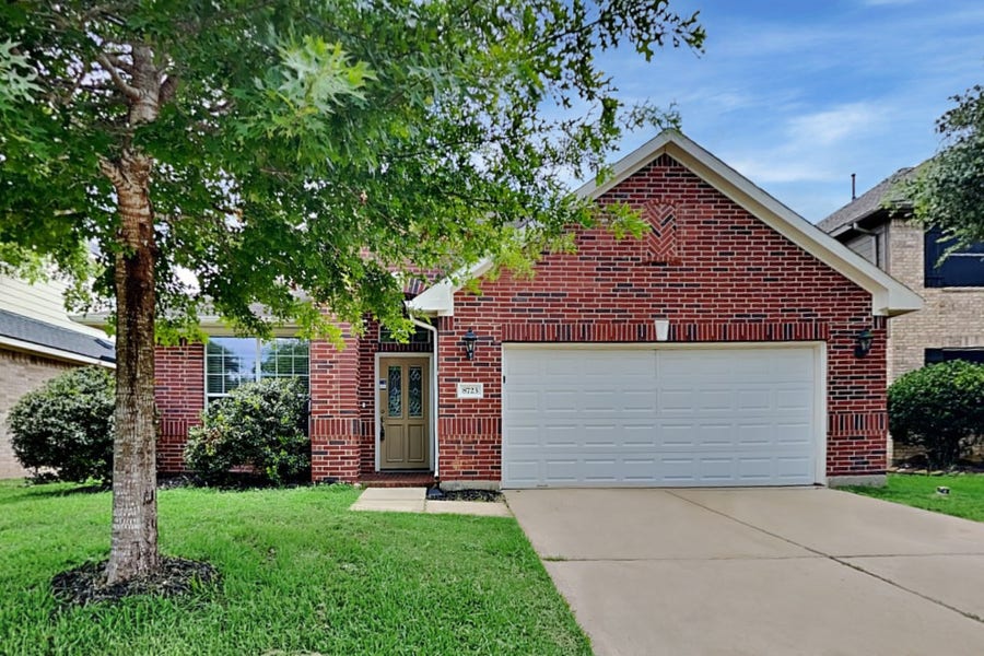 Property photo for 8723 Rollick Drive, Tomball, TX