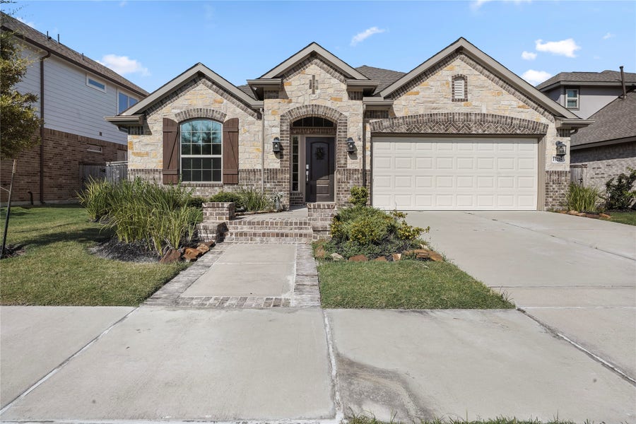 Property photo for 15218 Kickapoo Cavern Drive, Cypress, TX