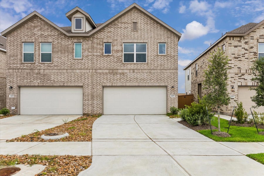 Property photo for 2207 Salinas Drive, Rosharon, TX