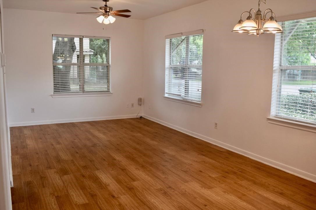 2302 Colorado Street, Houston, TX 77007 Living Room of Unit B Located on the Second Floor