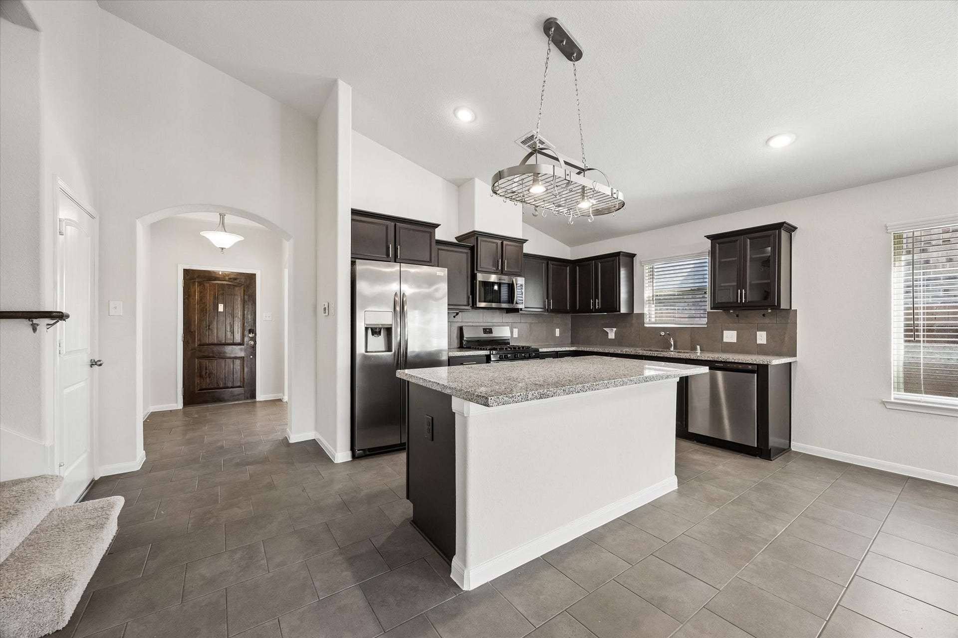 429 Lake Line Drive, Alvin, TX 77511