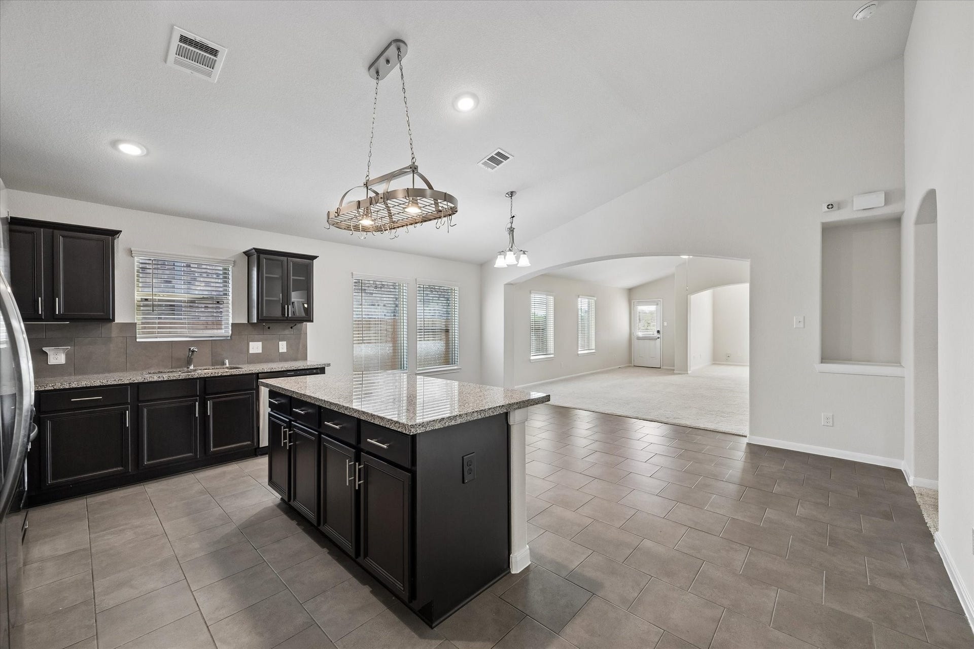 429 Lake Line Drive, Alvin, TX 77511