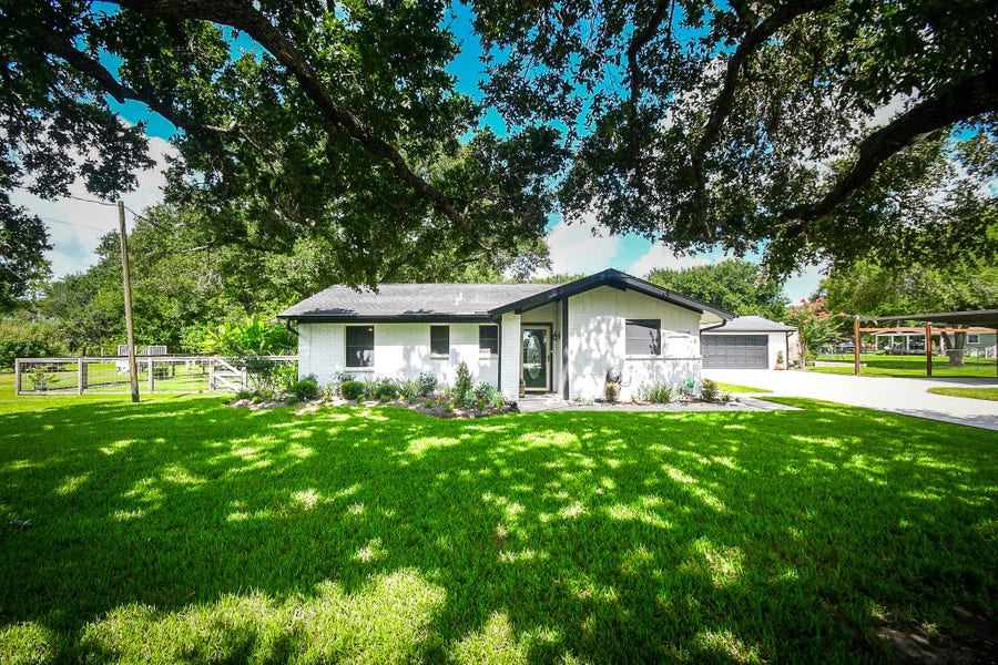 Property photo for 16902 Berry Road, Pearland, TX