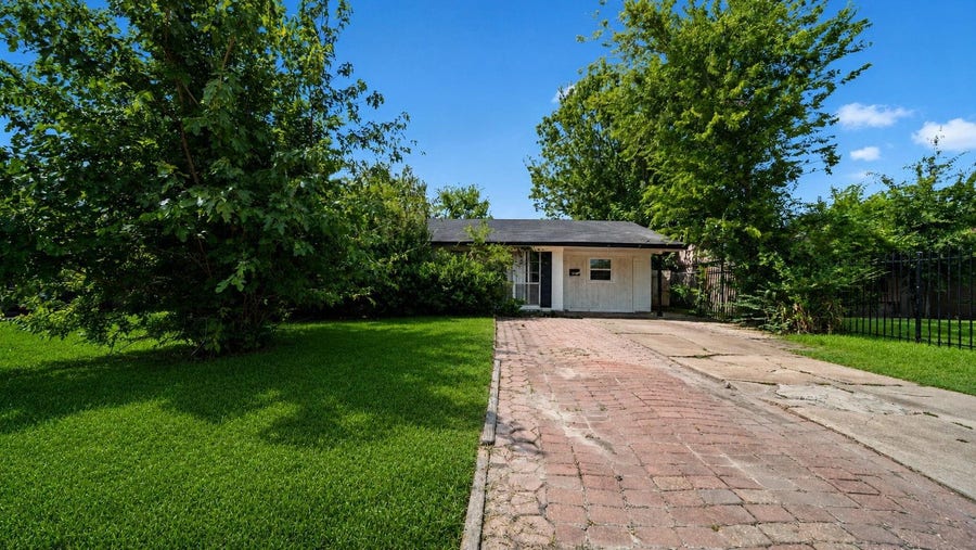 Property photo for 5242 Greylog Drive, Houston, TX