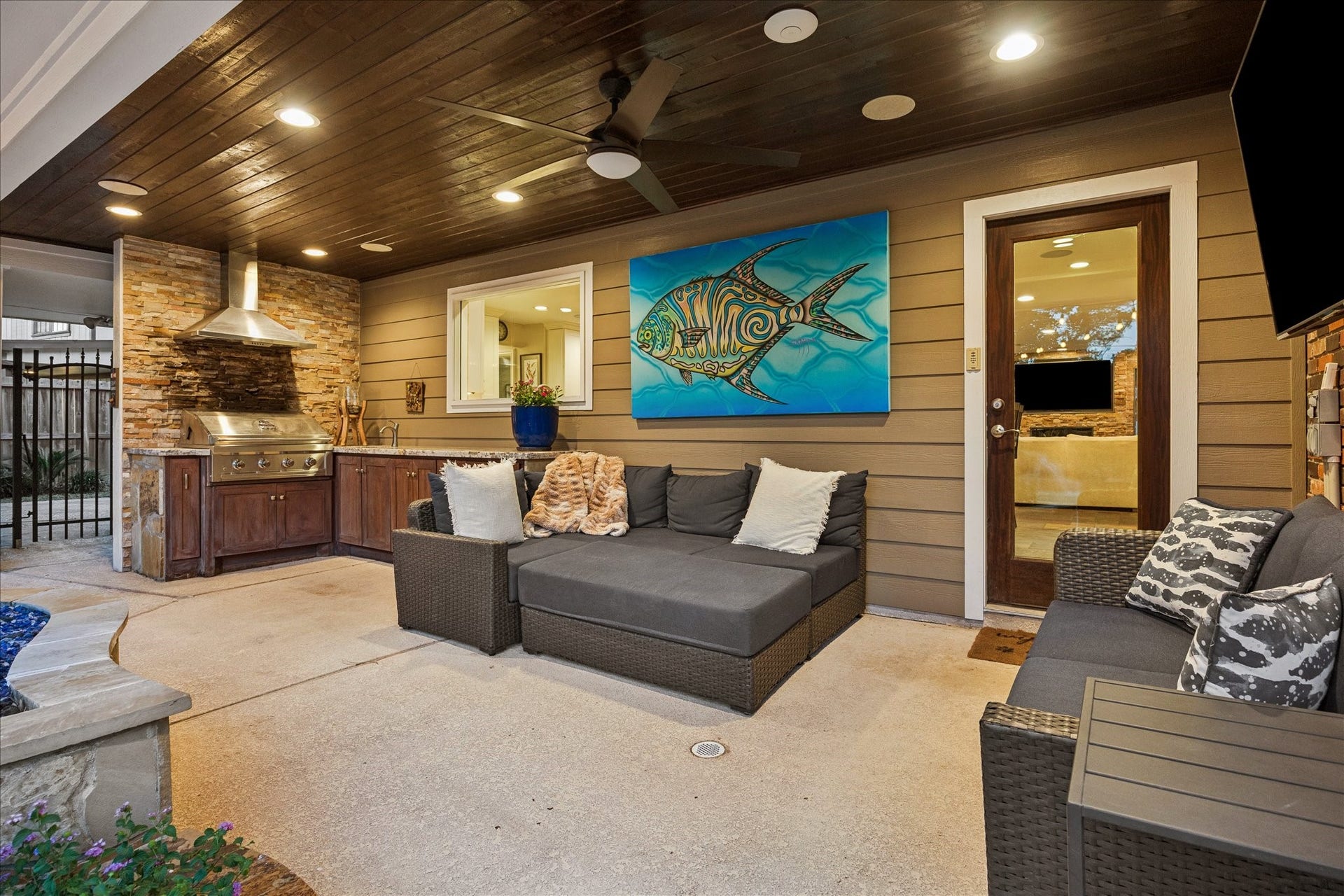 13723 Taylorcrest Road, Houston, TX 77079 13723 Taylorcrest Road, Houston, TX 77079