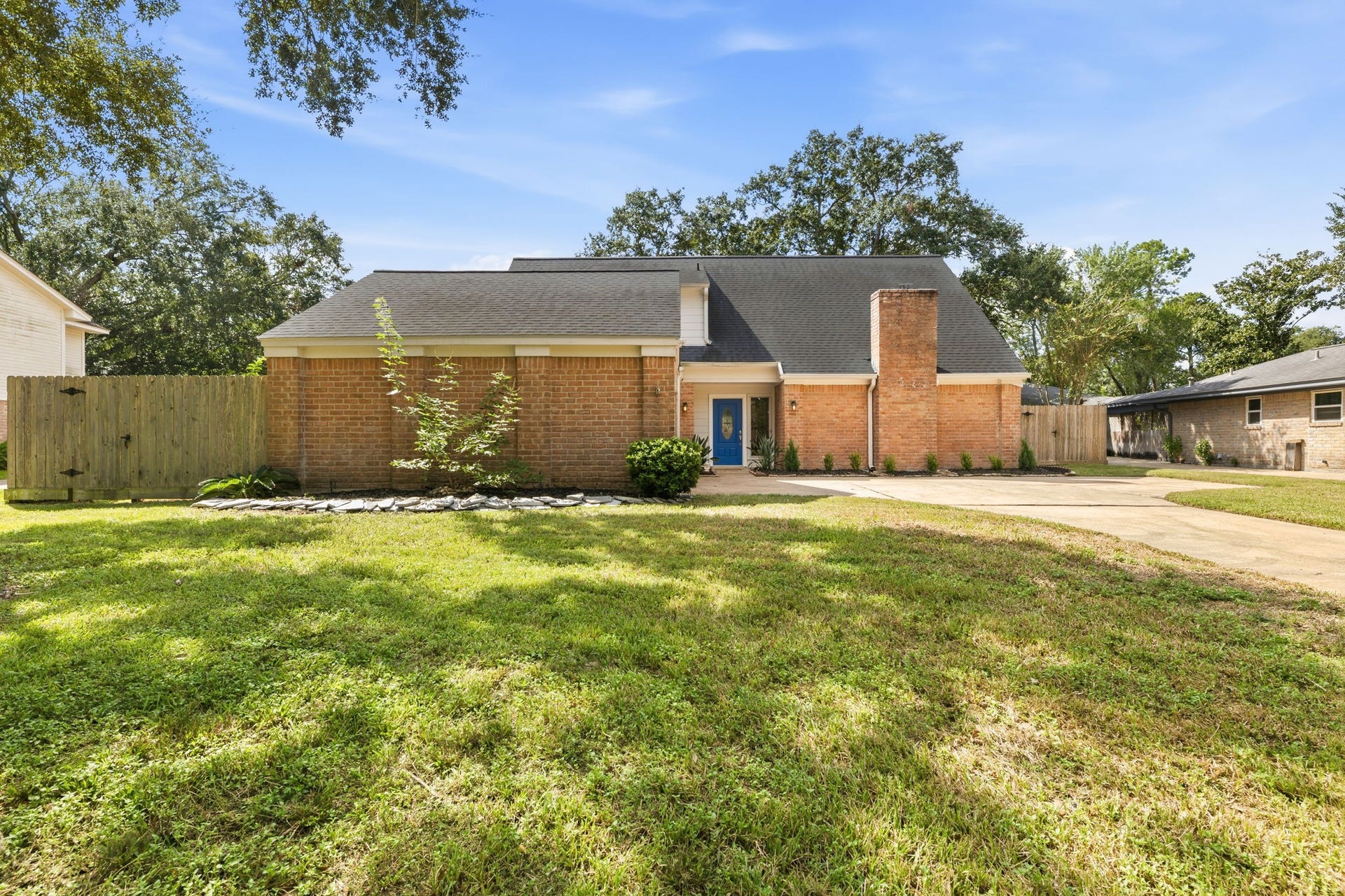 4411 Deerfield Village Drive, Houston, TX 77084 Aesthetically pleasing curb appeal!