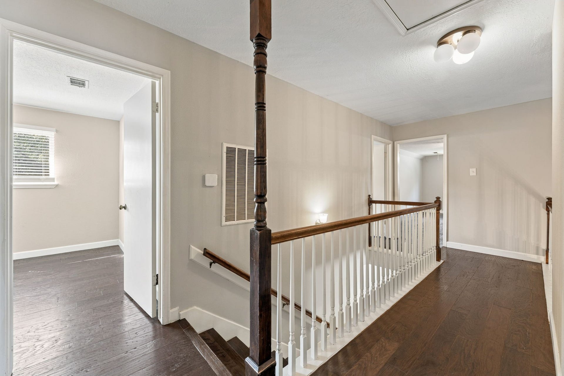4411 Deerfield Village Drive, Houston, TX 77084 Upstairs arrival with options to 3 bedrooms, game room, full bathroom!