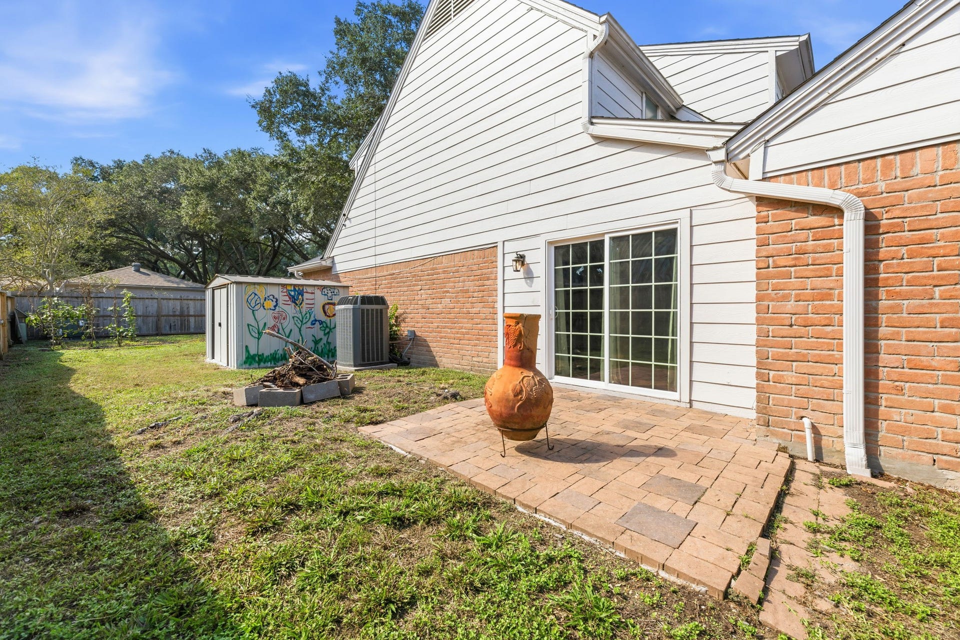 4411 Deerfield Village Drive, Houston, TX 77084 Additional patio space just outside the flex room adjacent to main bedroom.