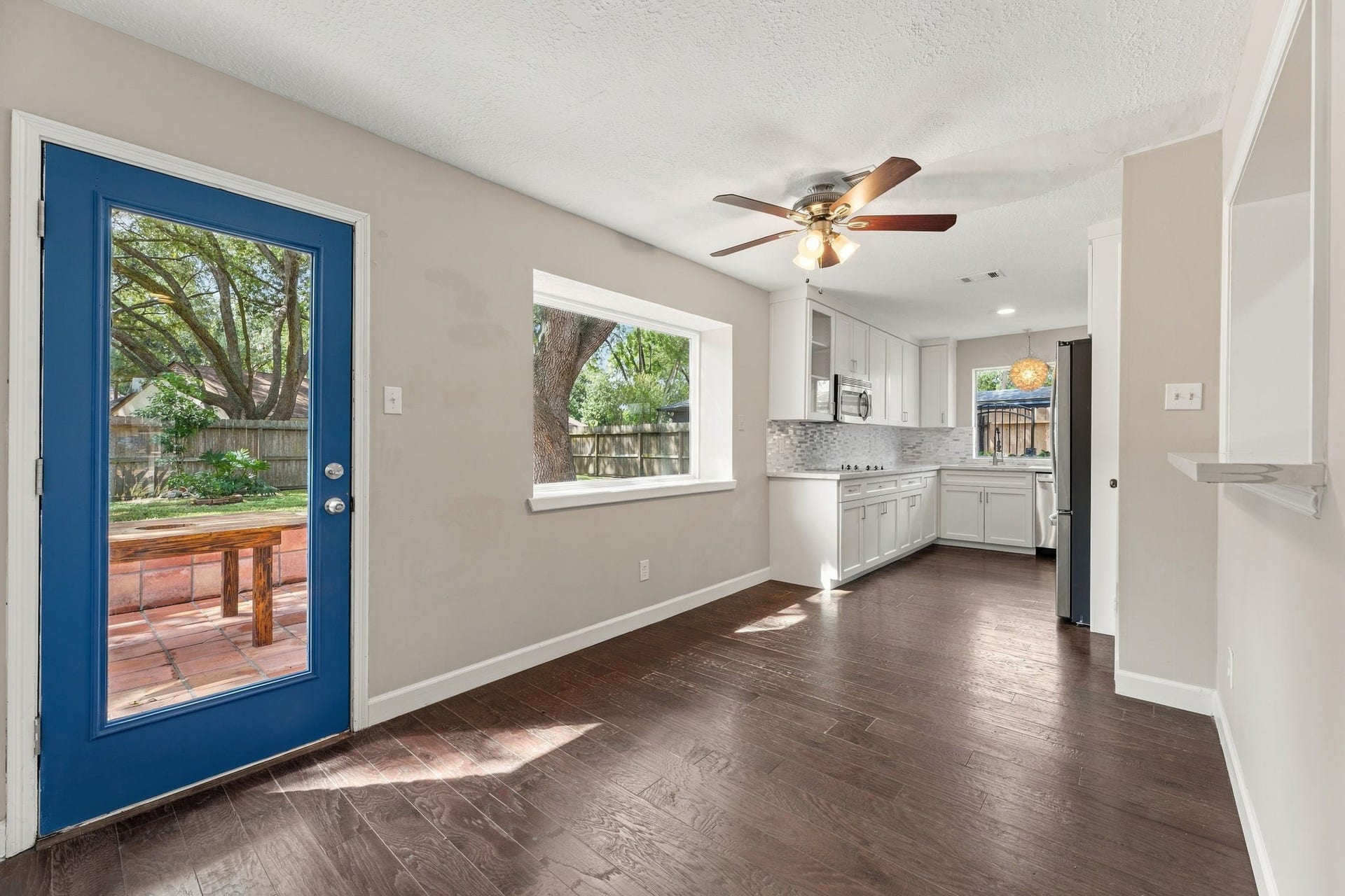 4411 Deerfield Village Drive, Houston, TX 77084 Open kitchen and dining area with easy backyard access!