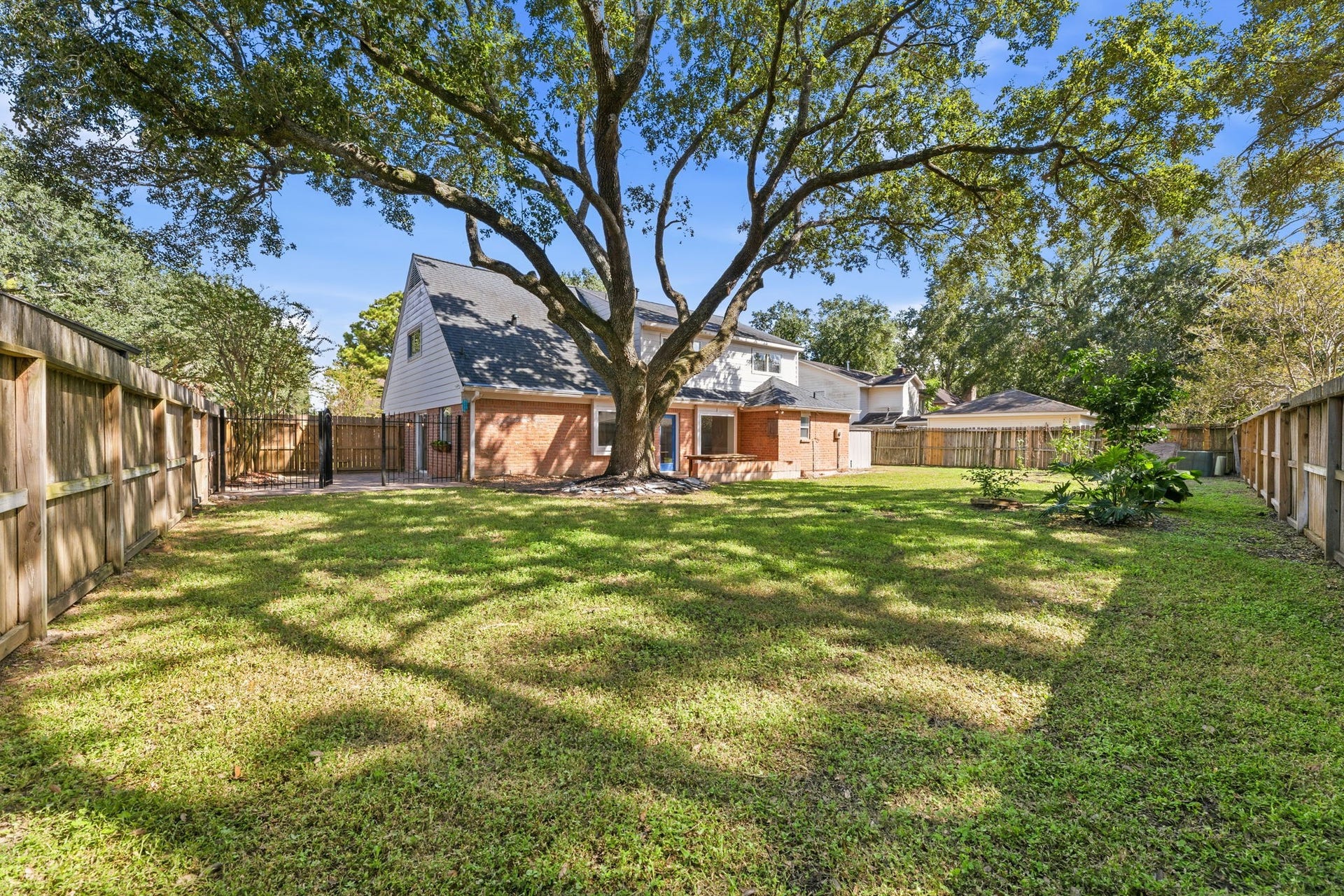4411 Deerfield Village Drive, Houston, TX 77084 Oversized backyard lot with giant oak tree!