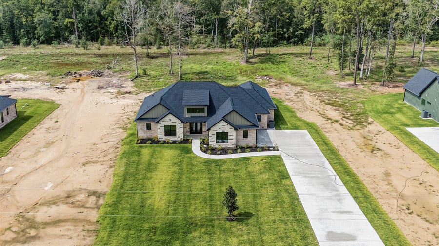 Property photo for 15036 Tybee Lane, Conroe, TX