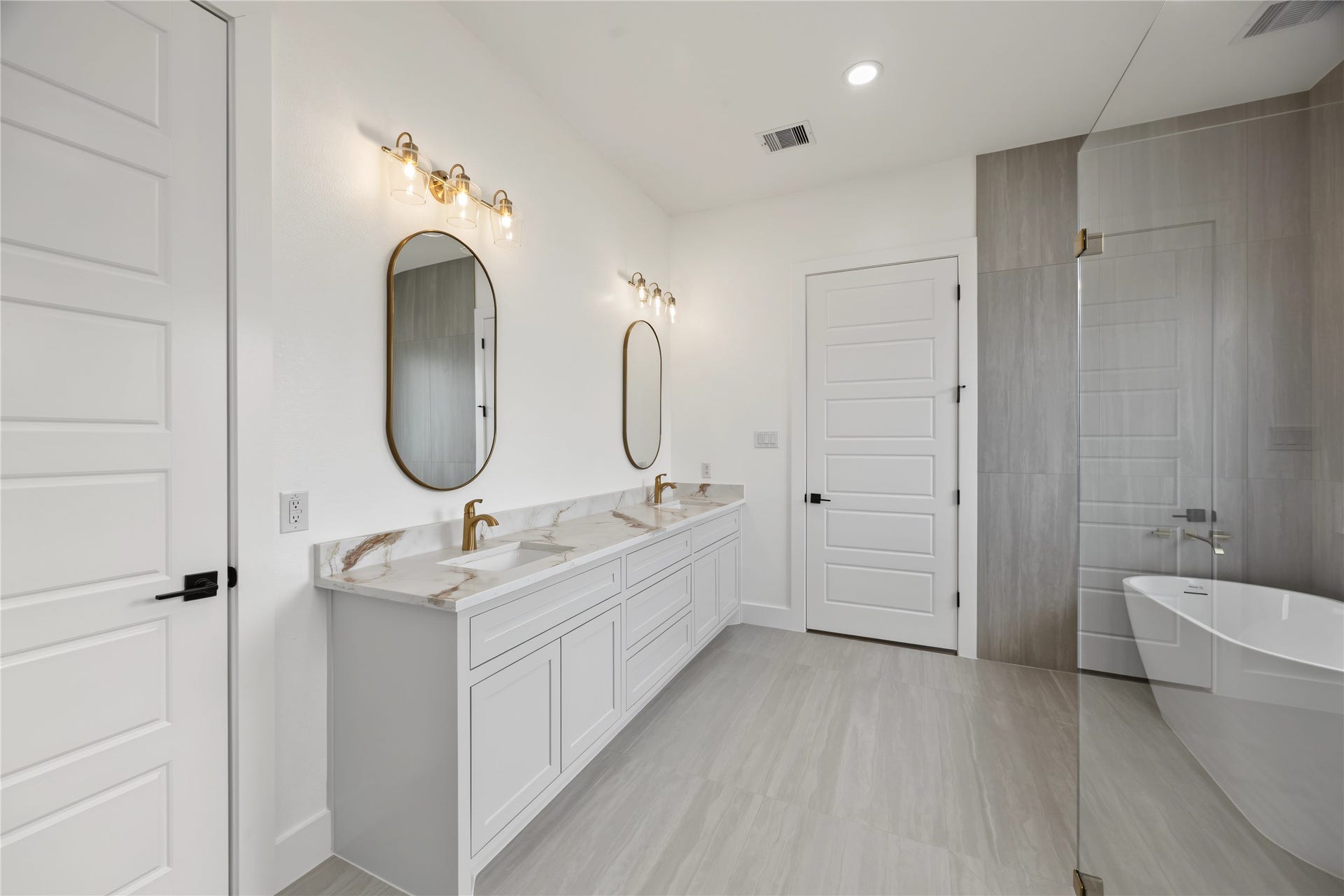 15036 Tybee Lane, Conroe, TX 77306 primary bath