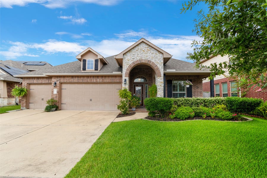 Property photo for 18122 Millau Viaduct Way, Houston, TX