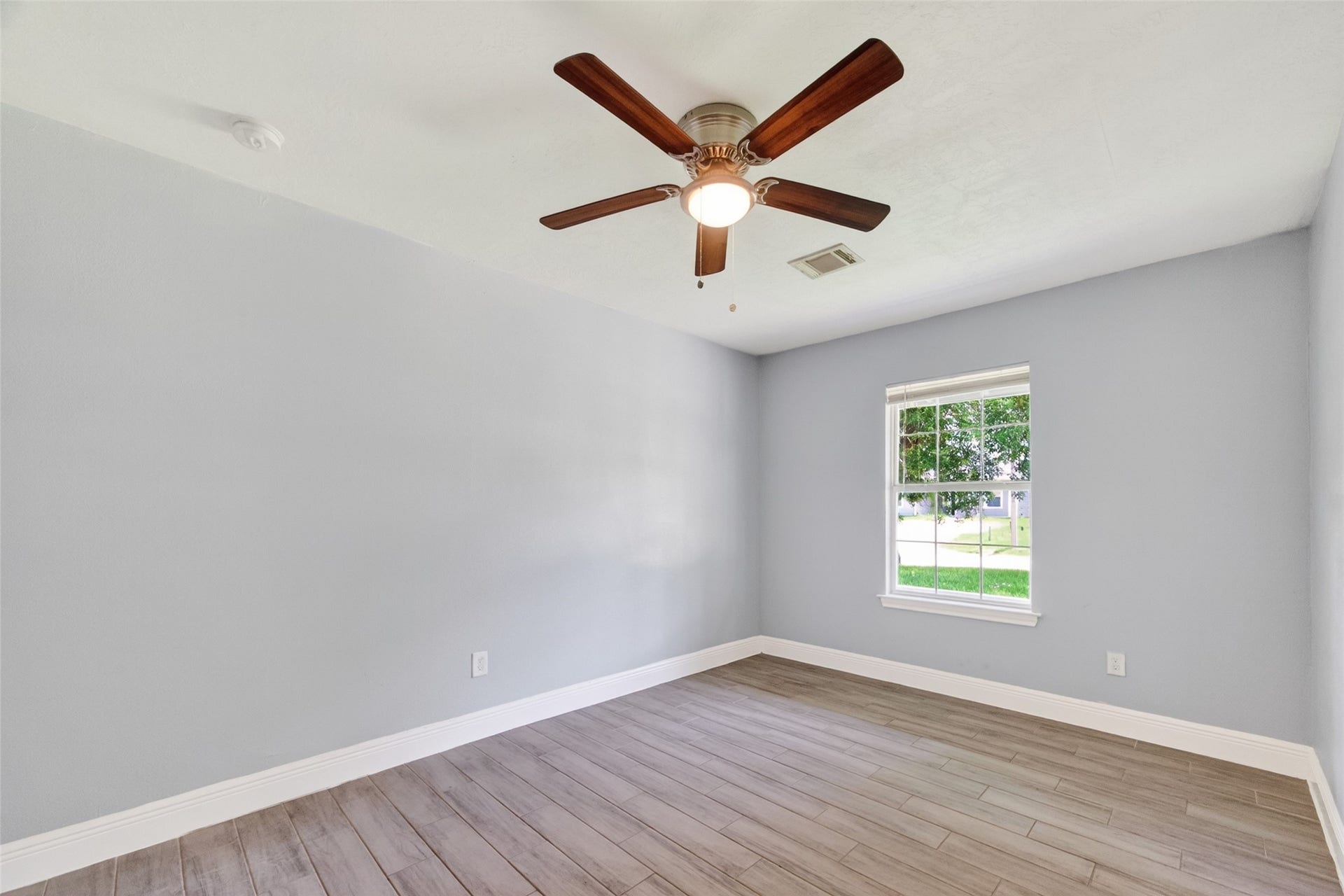 3031 Groton Drive, Houston, TX 77051 3031 Groton Drive, Houston, TX 77051