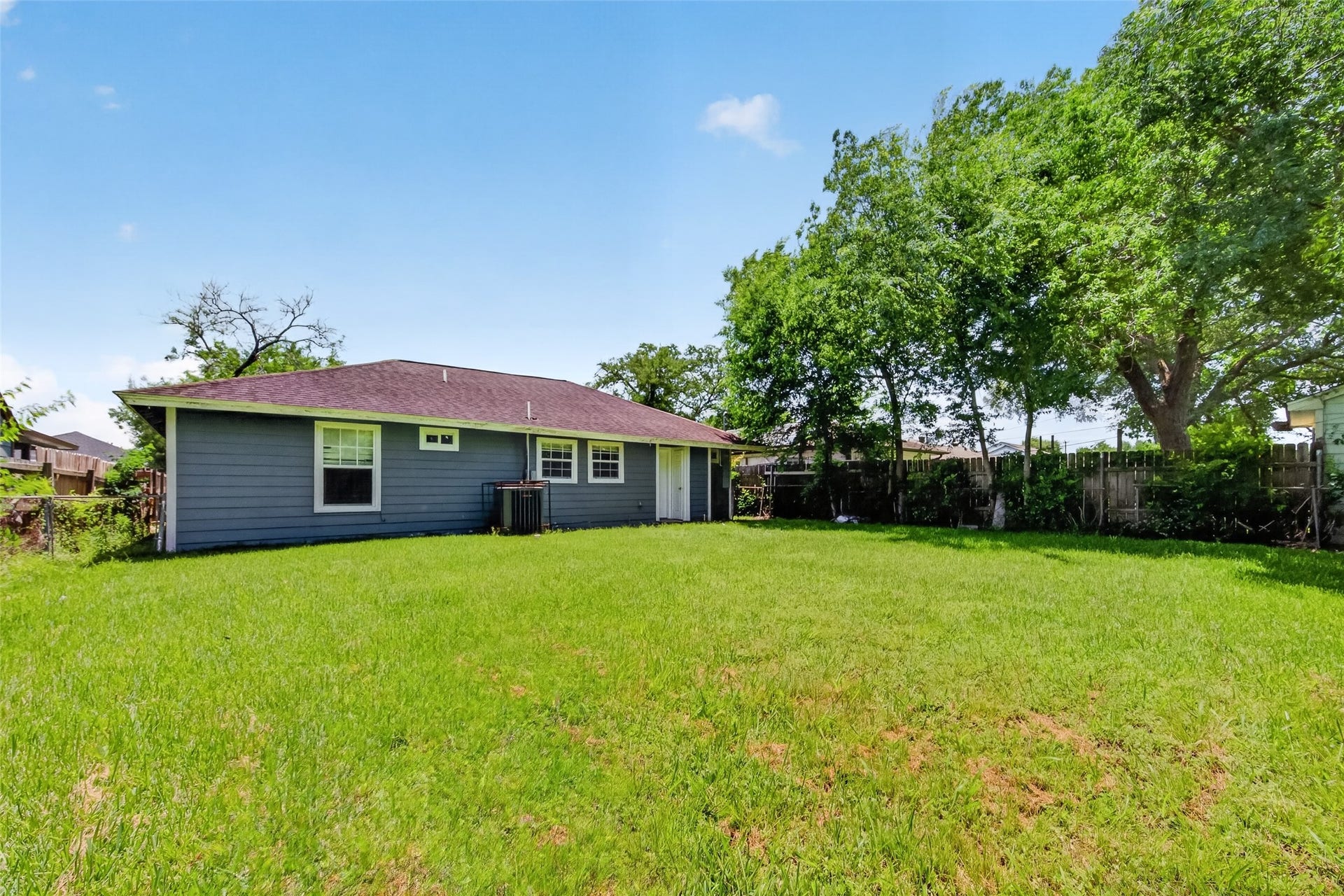 3031 Groton Drive, Houston, TX 77051 3031 Groton Drive, Houston, TX 77051