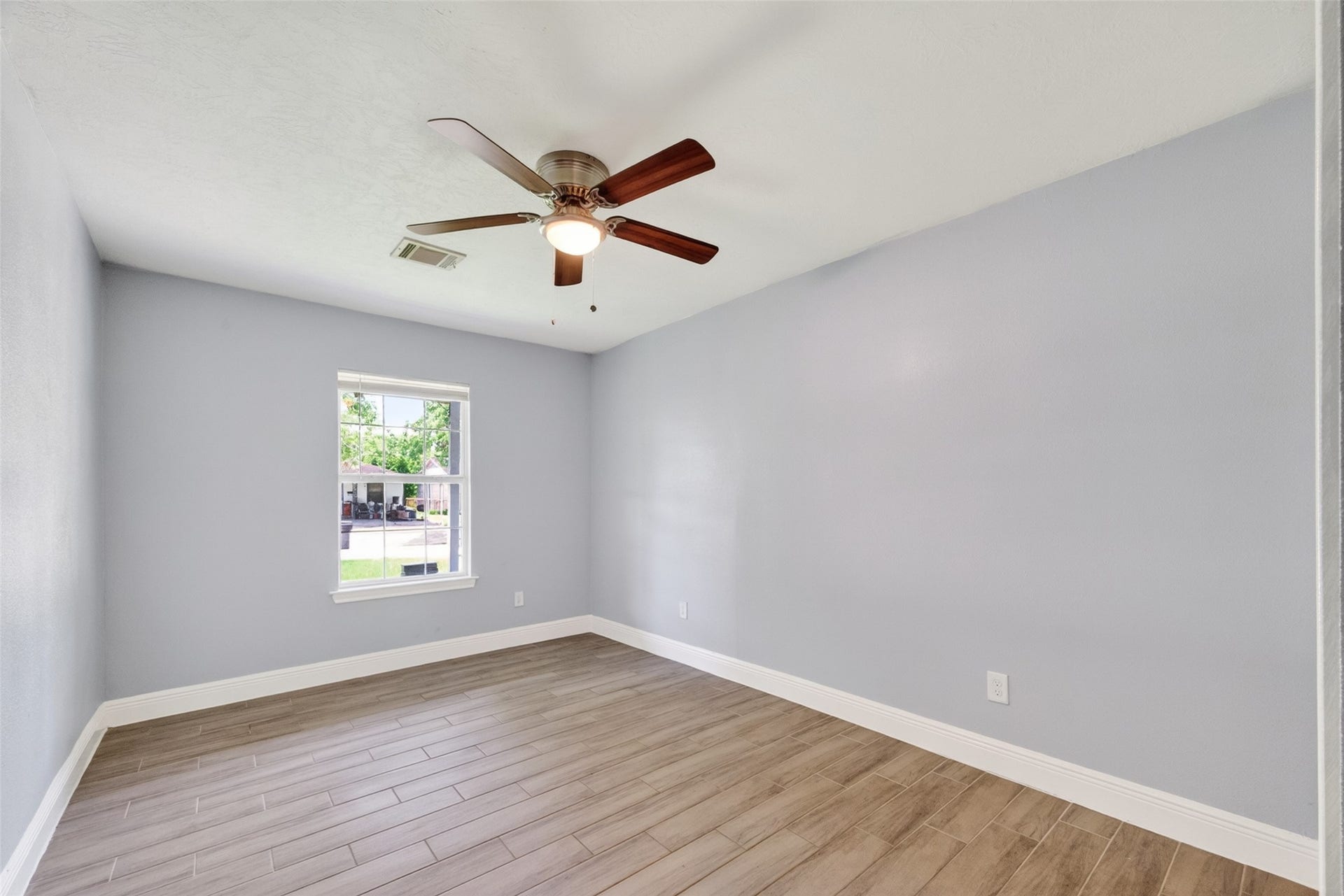 3031 Groton Drive, Houston, TX 77051 3031 Groton Drive, Houston, TX 77051