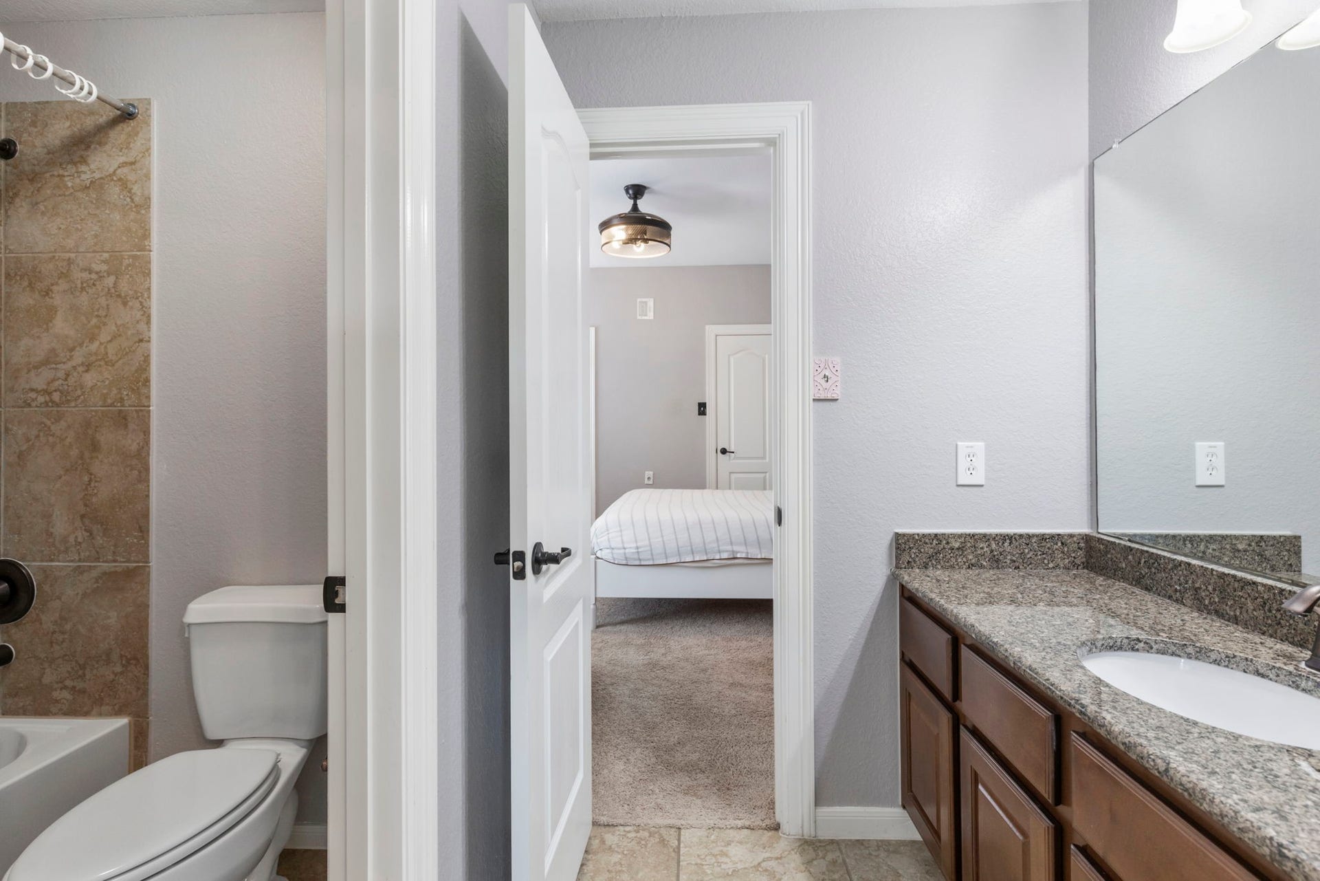 130 S Arrow Canyon Circle, The Woodlands, TX 77389 130 S Arrow Canyon Circle, The Woodlands, TX 77389