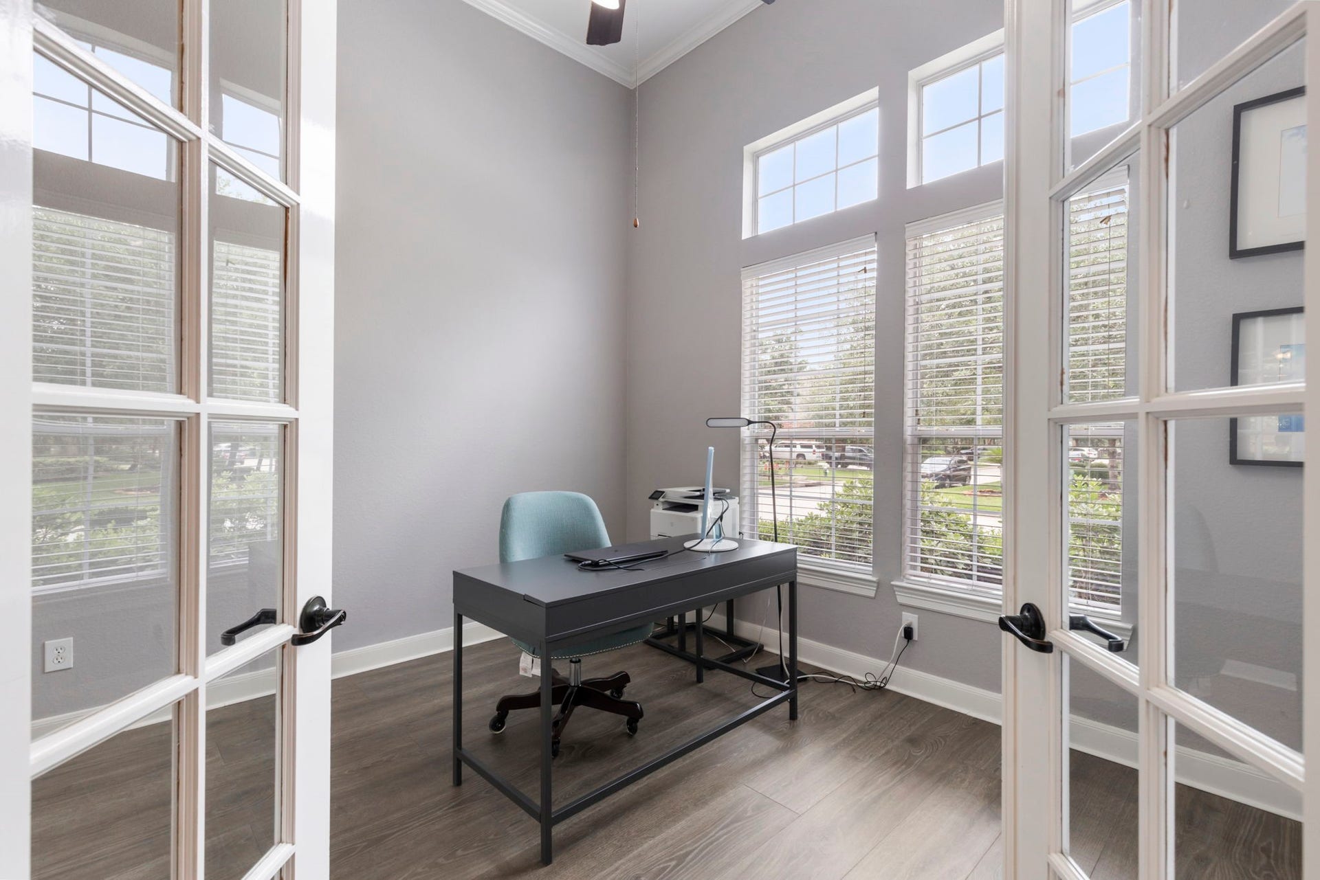 130 S Arrow Canyon Circle, The Woodlands, TX 77389 Spacious study that also has a wall of built-ins to keep all organized.