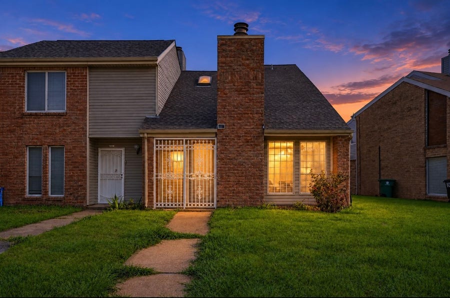Property photo for 10918 Village Bend Lane, #918, Houston, TX