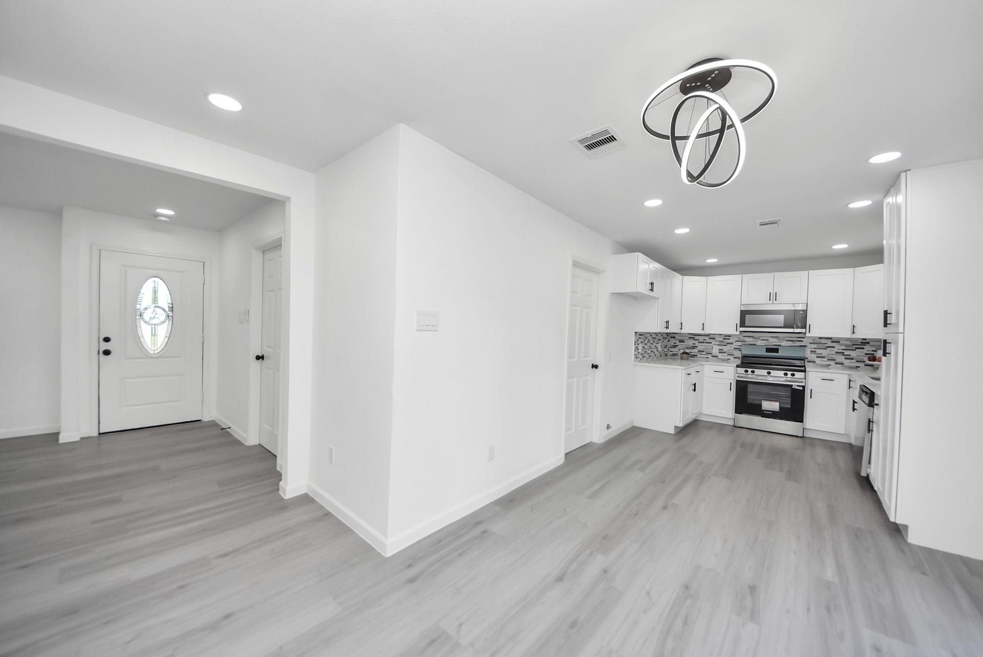 6314 Silver Chalice Drive, Houston, TX 77088 6314 Silver Chalice Drive, Houston, TX 77088