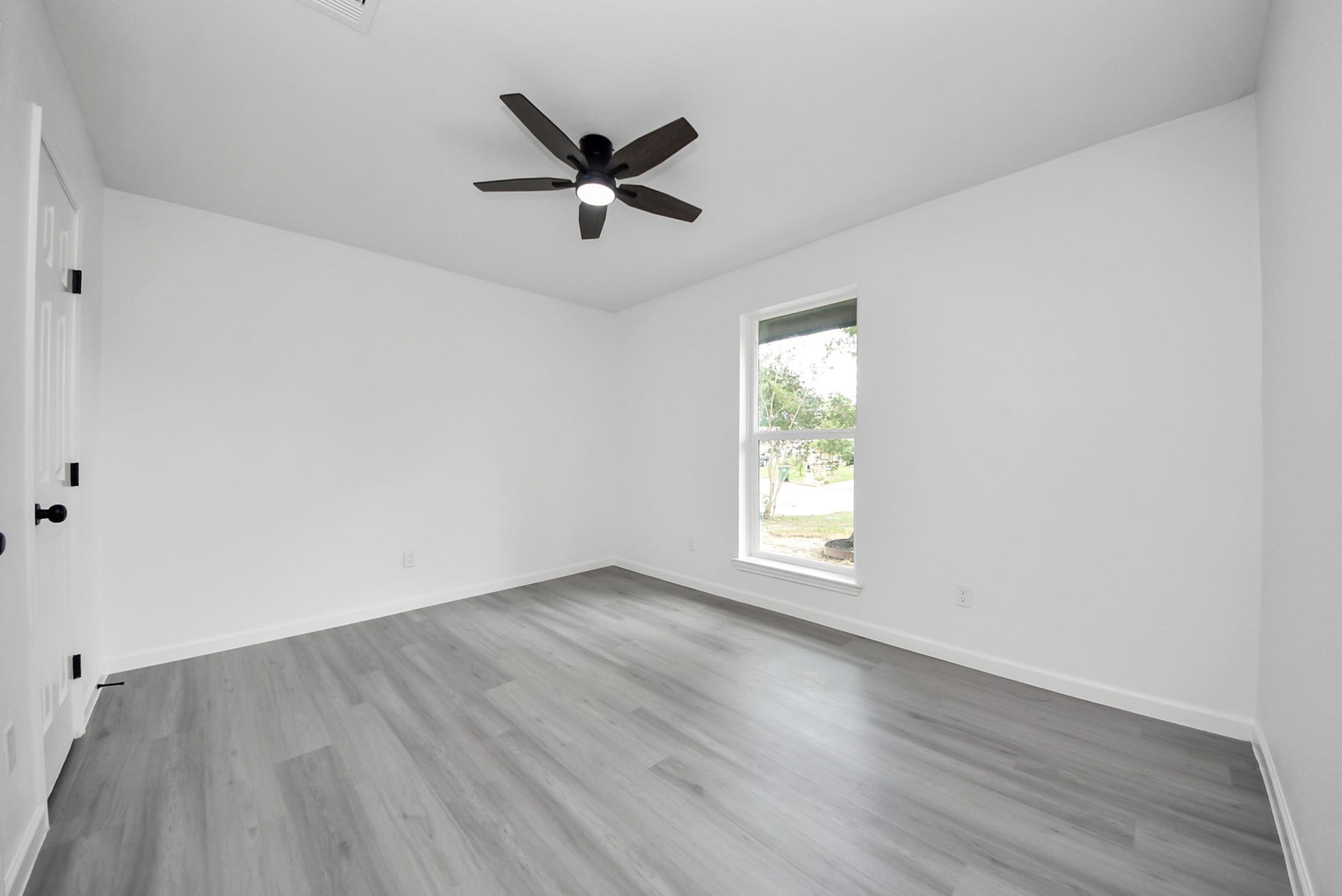 6314 Silver Chalice Drive, Houston, TX 77088 6314 Silver Chalice Drive, Houston, TX 77088