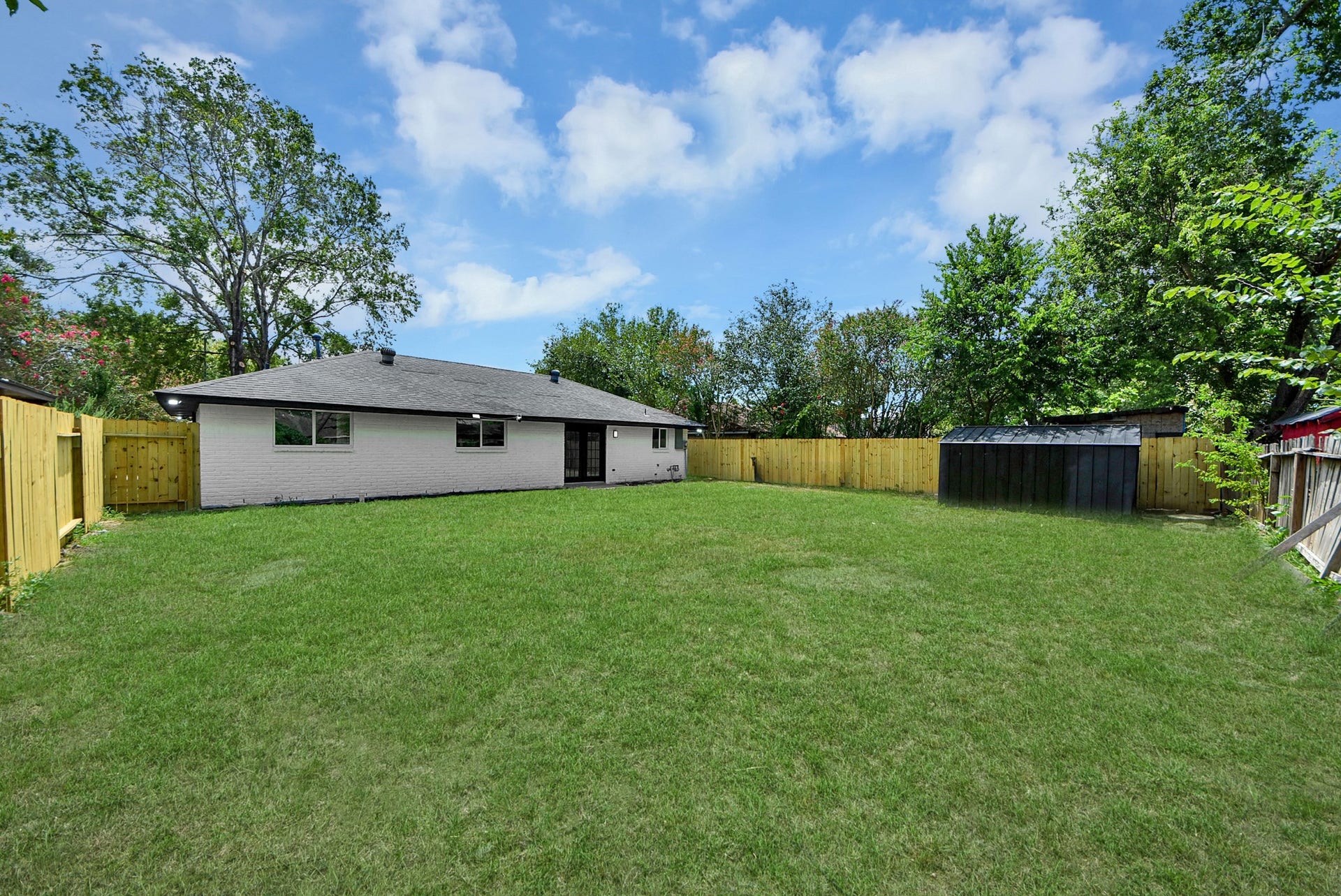 6314 Silver Chalice Drive, Houston, TX 77088 6314 Silver Chalice Drive, Houston, TX 77088