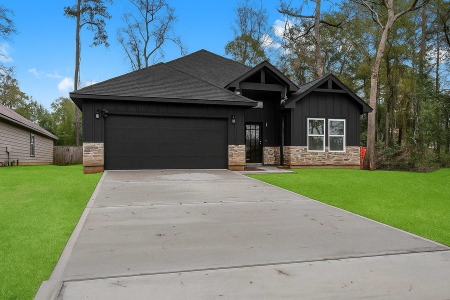 Property photo for 15479 Arrowhead Loop W, Willis, TX