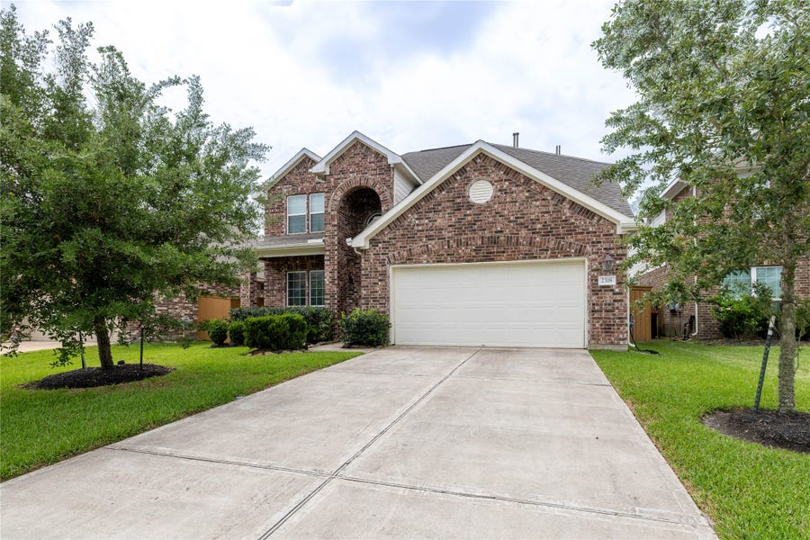 Property photo for 2318 N Red Slate Drive, Rosharon, TX