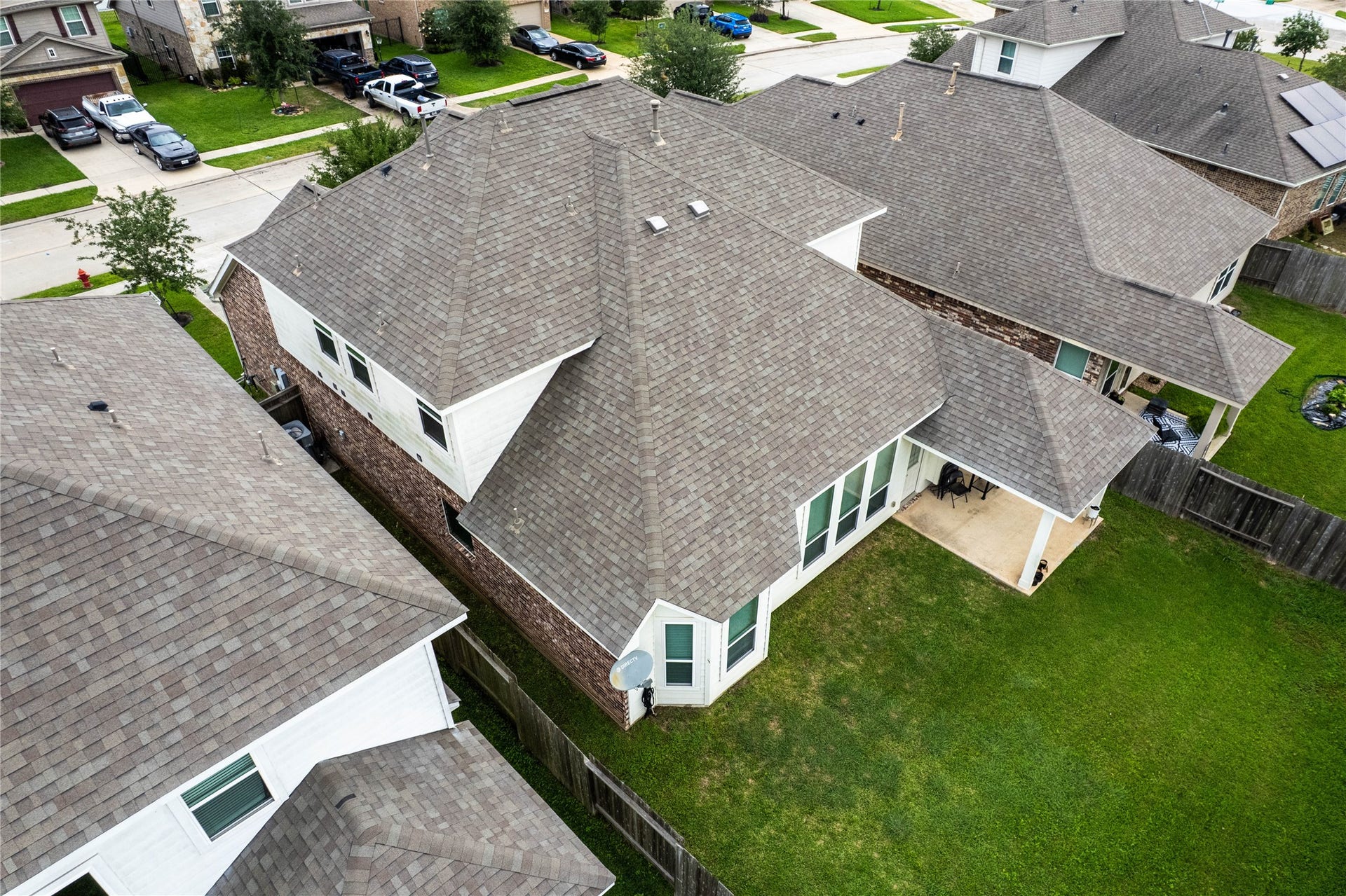 2318 N Red Slate Drive, Rosharon, TX 77583 2318 N Red Slate Drive, Rosharon, TX 77583