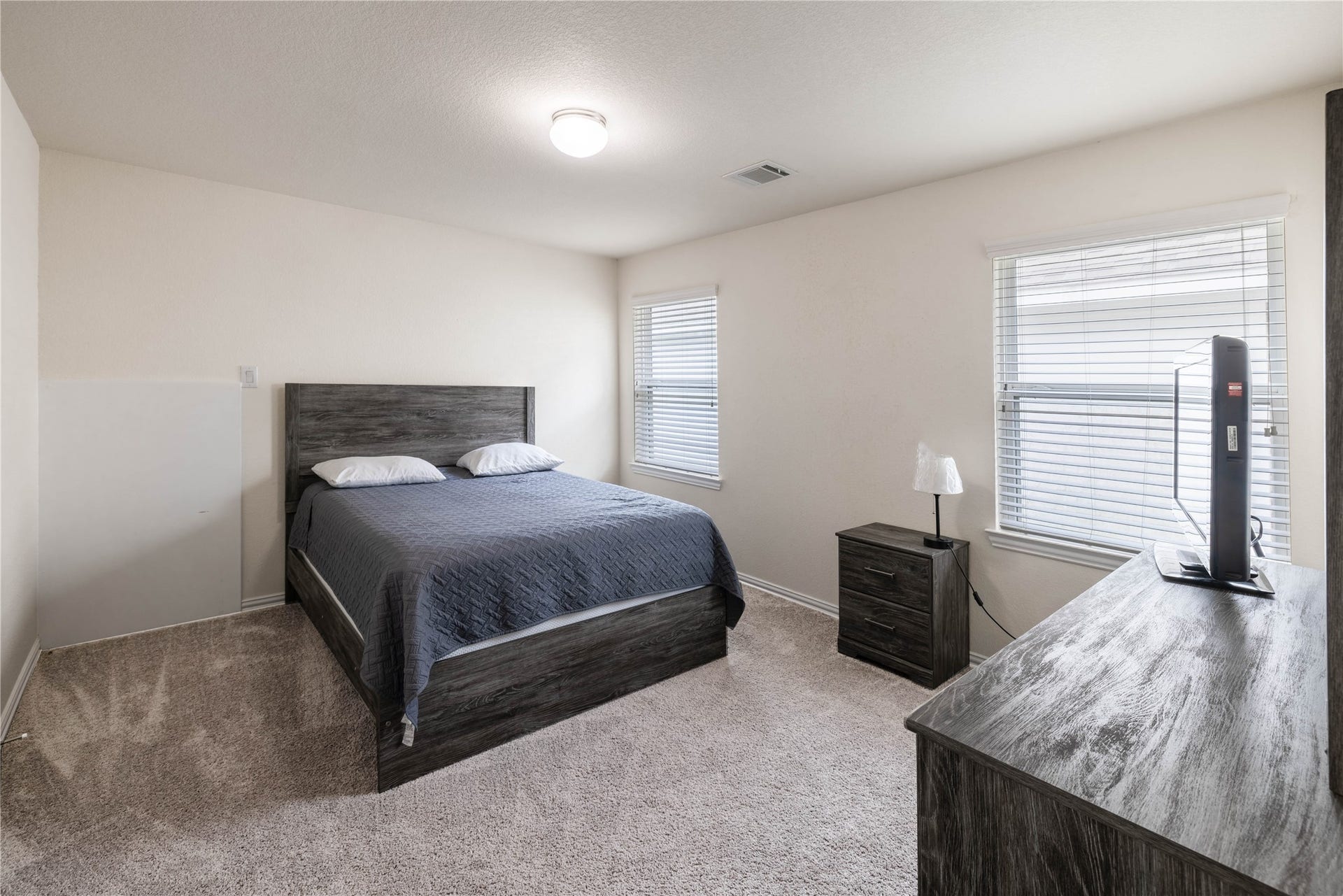 2318 N Red Slate Drive, Rosharon, TX 77583 2nd Floor Guest Bedroom #2