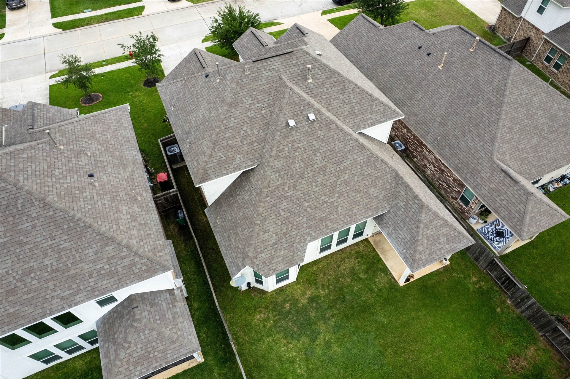 2318 N Red Slate Drive, Rosharon, TX 77583 2318 N Red Slate Drive, Rosharon, TX 77583