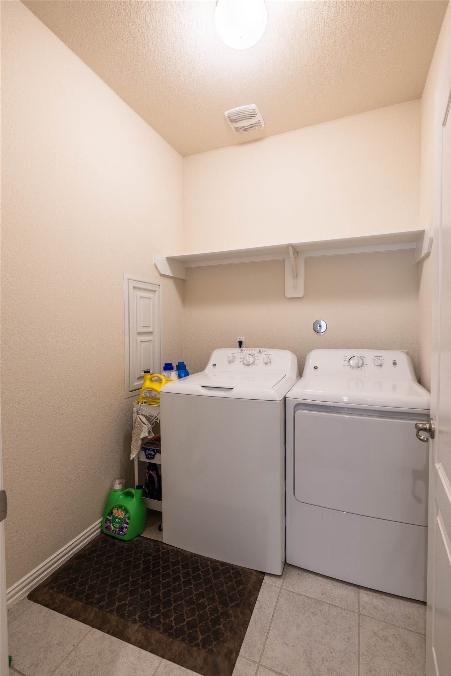 2318 N Red Slate Drive, Rosharon, TX 77583 2318 N Red Slate Drive, Rosharon, TX 77583