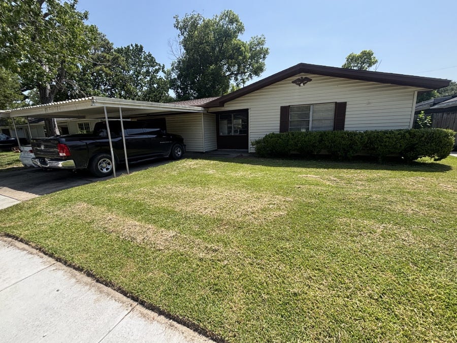Property photo for 206 Maxie Street, Deer Park, TX