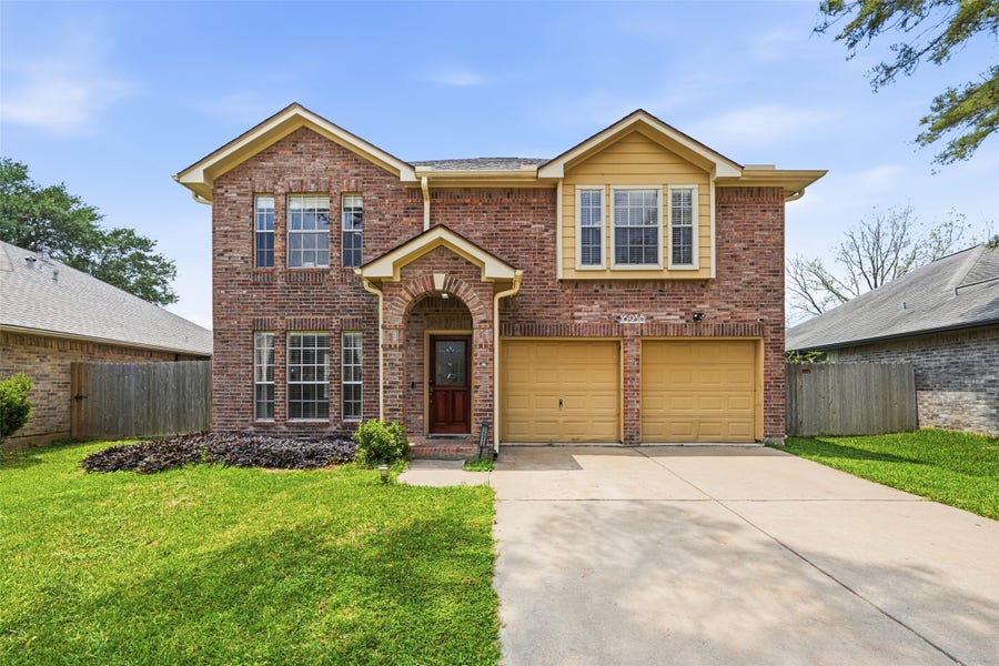 Property photo for 16938 Blue Mist Circle, Sugar Land, TX