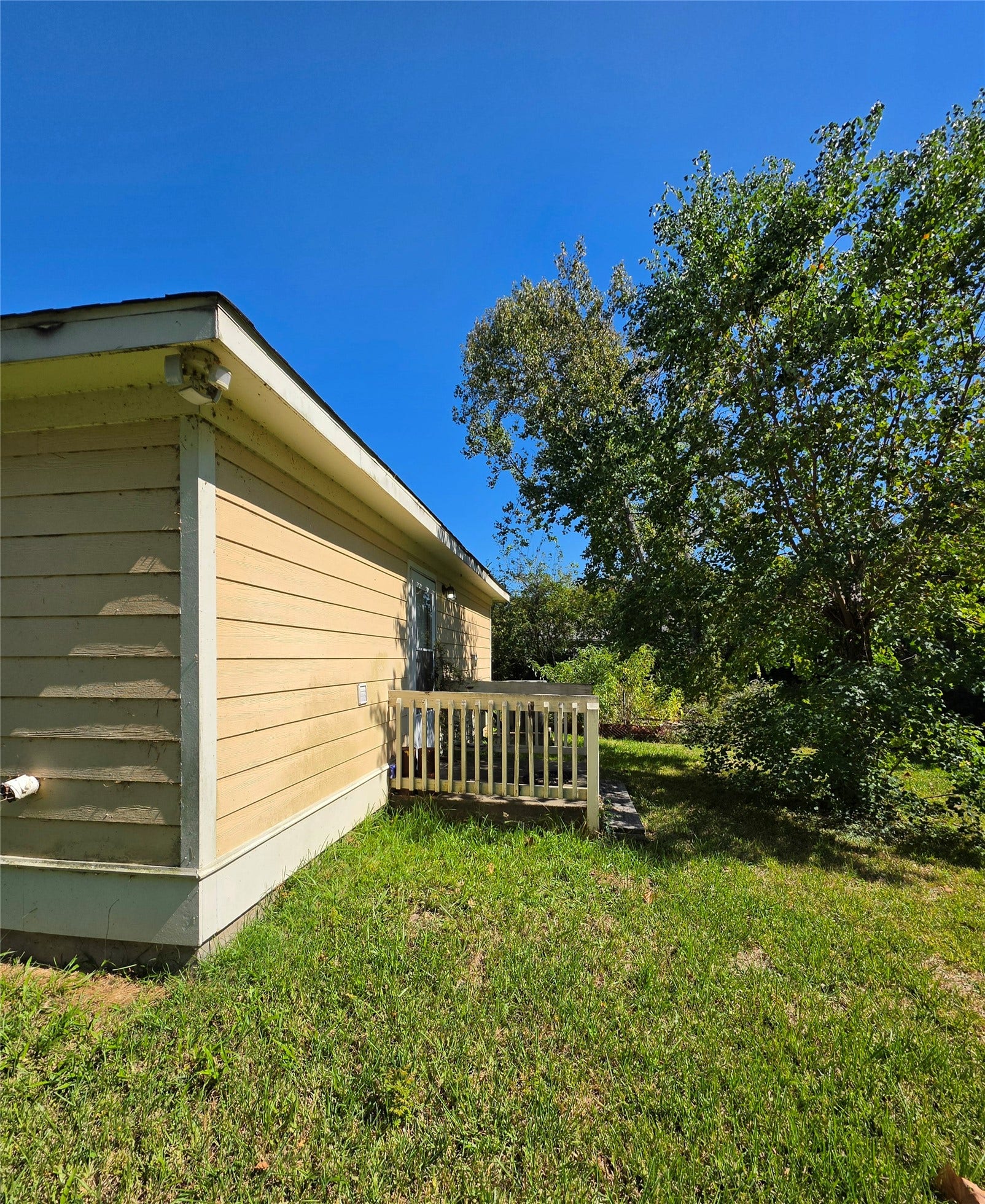 2603 Boss Street, La Marque, TX 77568 2603 Boss Street, La Marque, TX 77568
