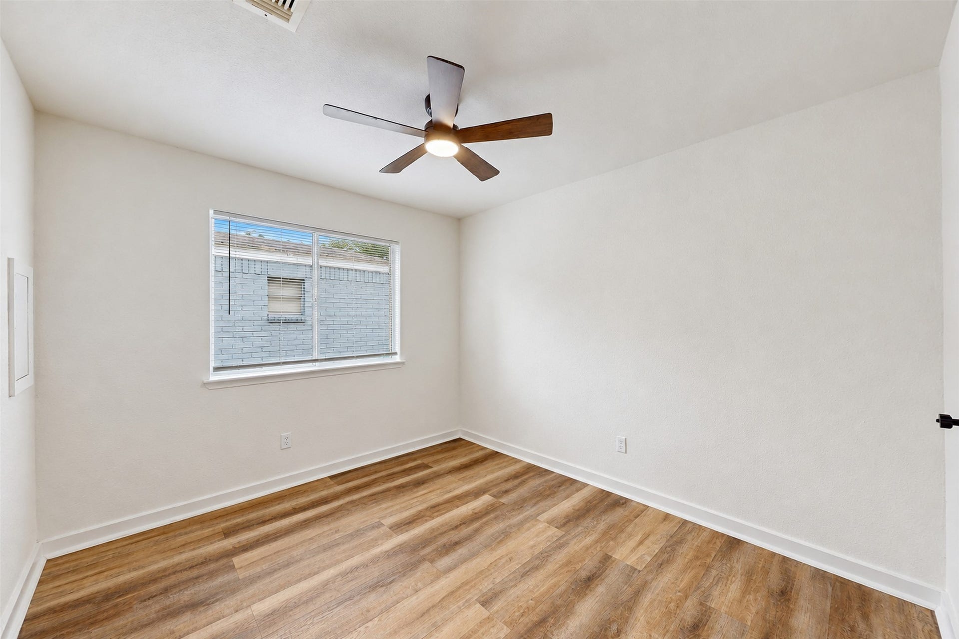 4818 Tenderwood Drive, Houston, TX 77041 4818 Tenderwood Drive, Houston, TX 77041