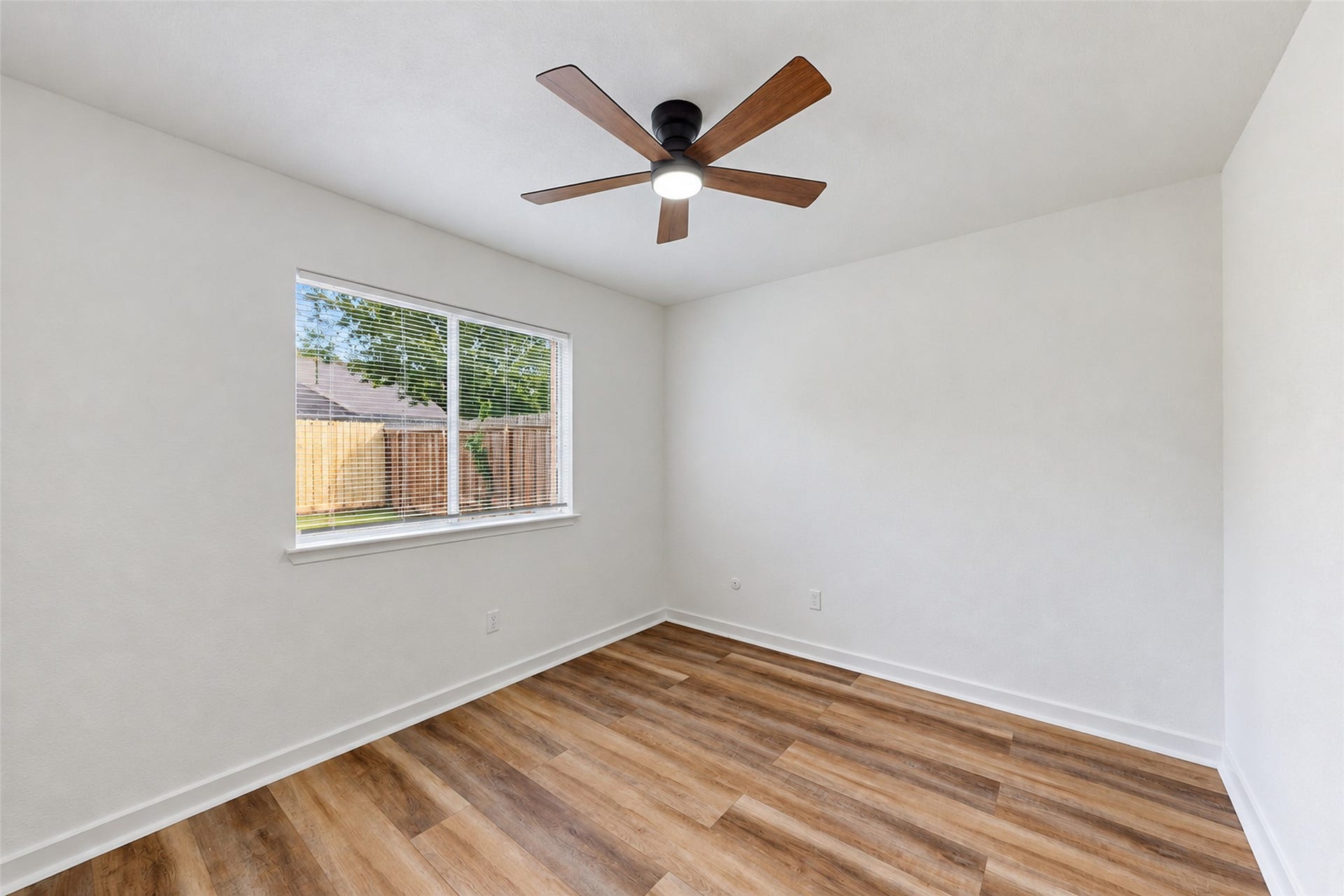 4818 Tenderwood Drive, Houston, TX 77041 4818 Tenderwood Drive, Houston, TX 77041