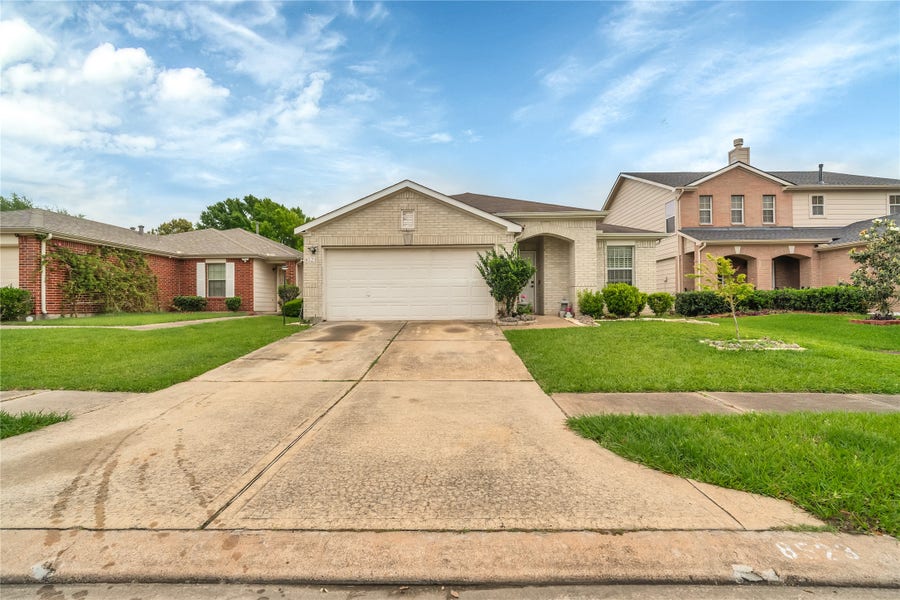 Property photo for 8523 Ashford Green Lane, Houston, TX