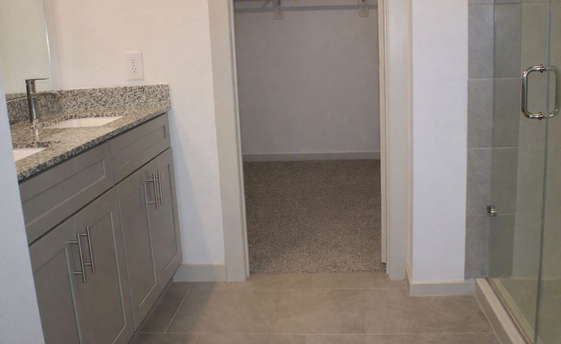 5030 Pine Haven Lane, Fresno, TX 77545 5030 Pine Haven Lane, Fresno, TX 77545