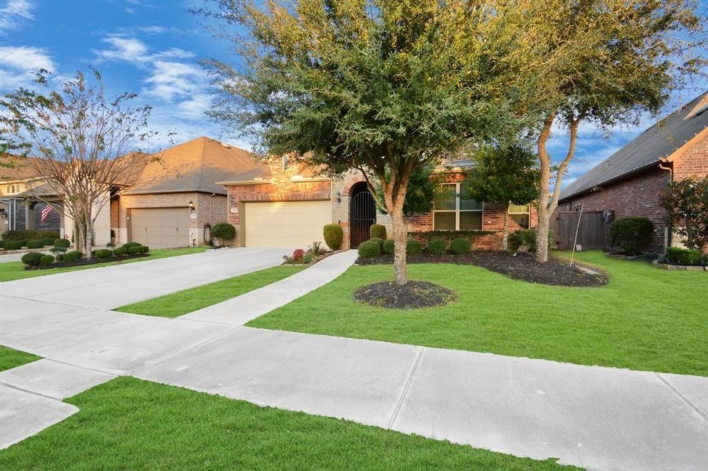 26926 Carmel Falls Lane, Katy, TX 77494 Another view of the Front of the house