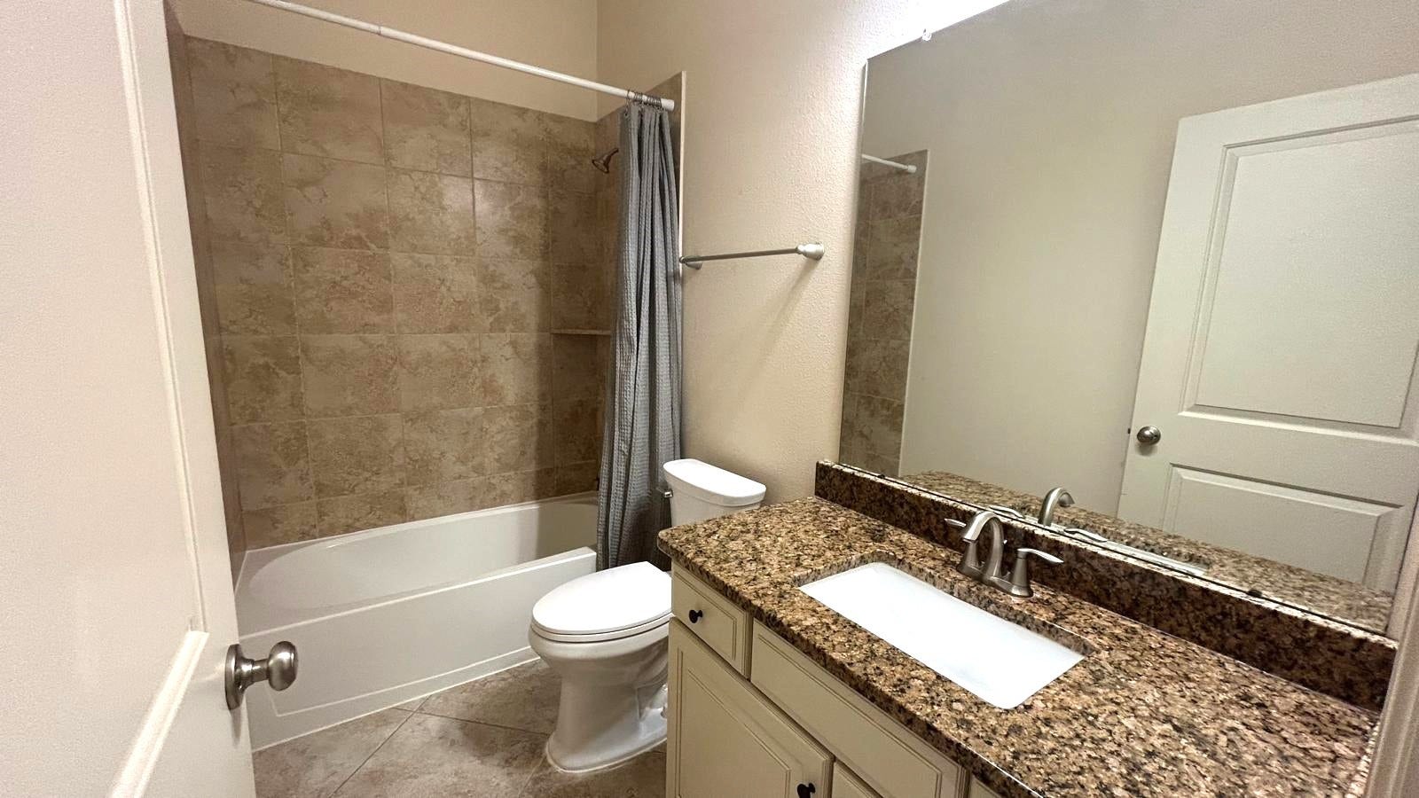 26926 Carmel Falls Lane, Katy, TX 77494 Second bathroom
