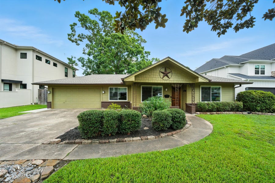 Property photo for 1714 Parana Drive, Houston, TX