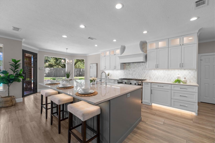 Property photo for 15206 Hilltop View Drive, Cypress, TX