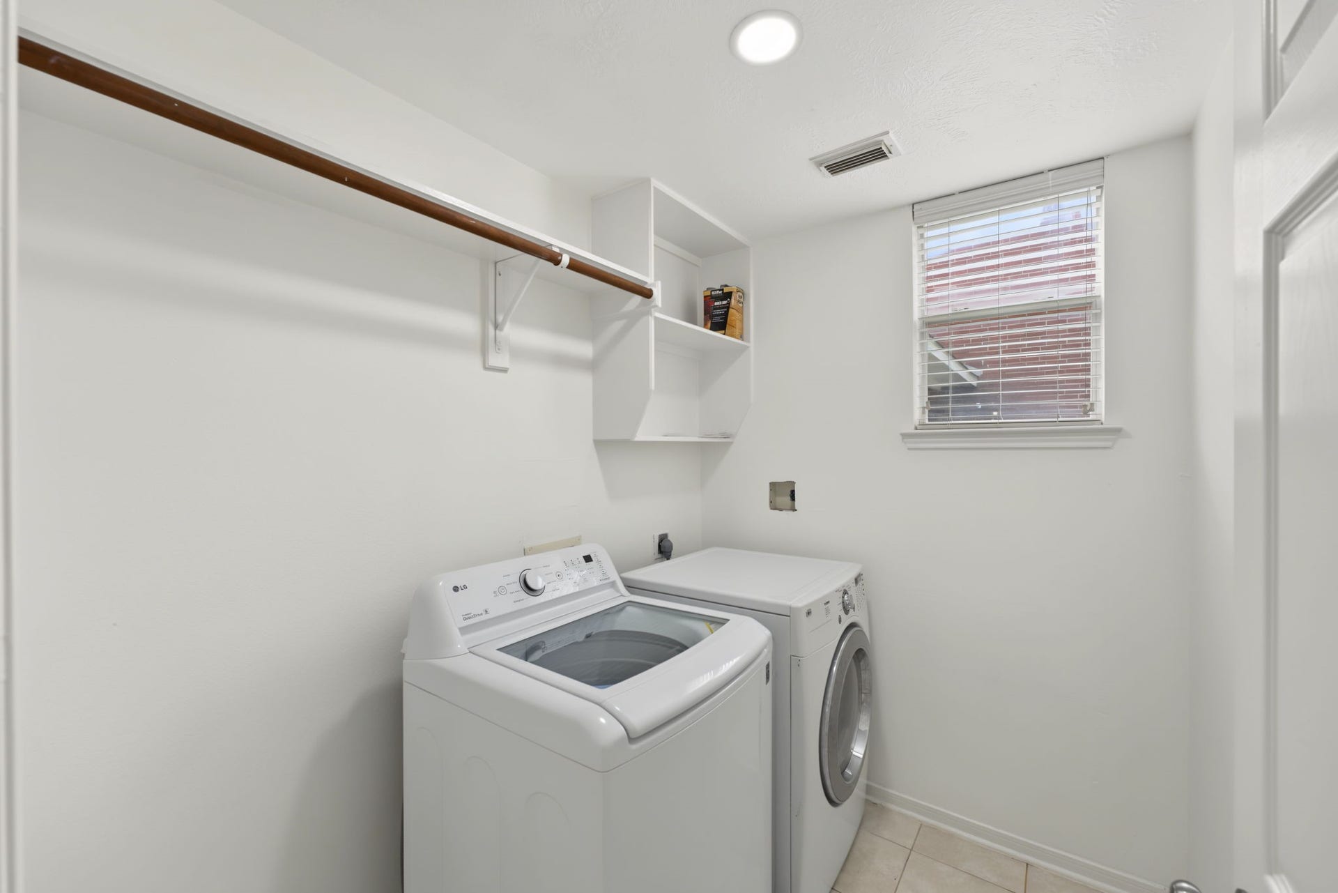 2502 Meadow Tree Lane, Spring, TX 77388 2502 Meadow Tree Lane, Spring, TX 77388