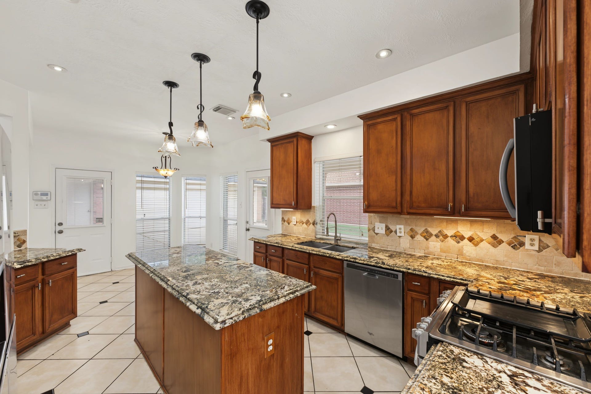 2502 Meadow Tree Lane, Spring, TX 77388 2502 Meadow Tree Lane, Spring, TX 77388